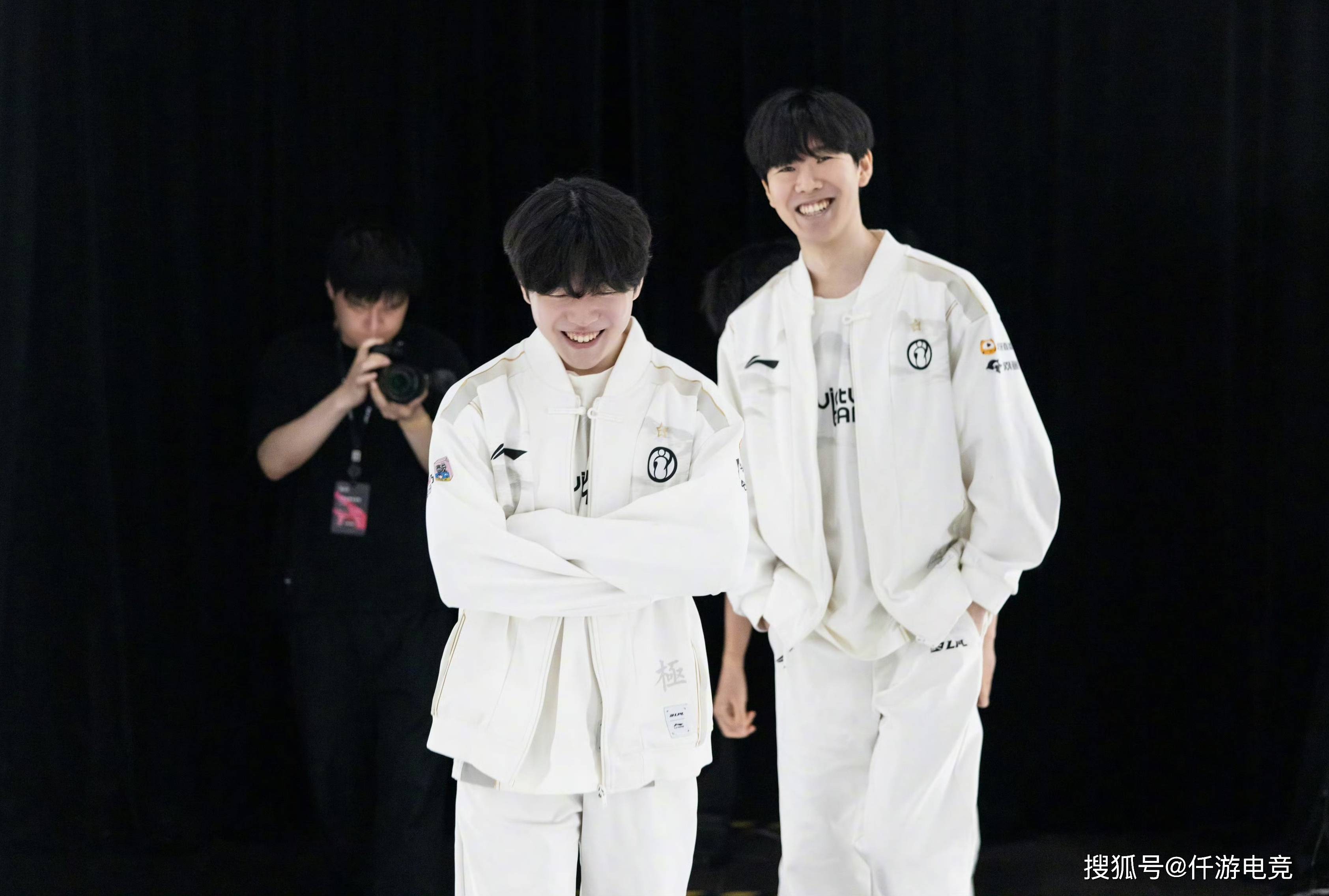 面上制造空 面上制造空