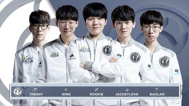 有很多球迷 有很多球迷