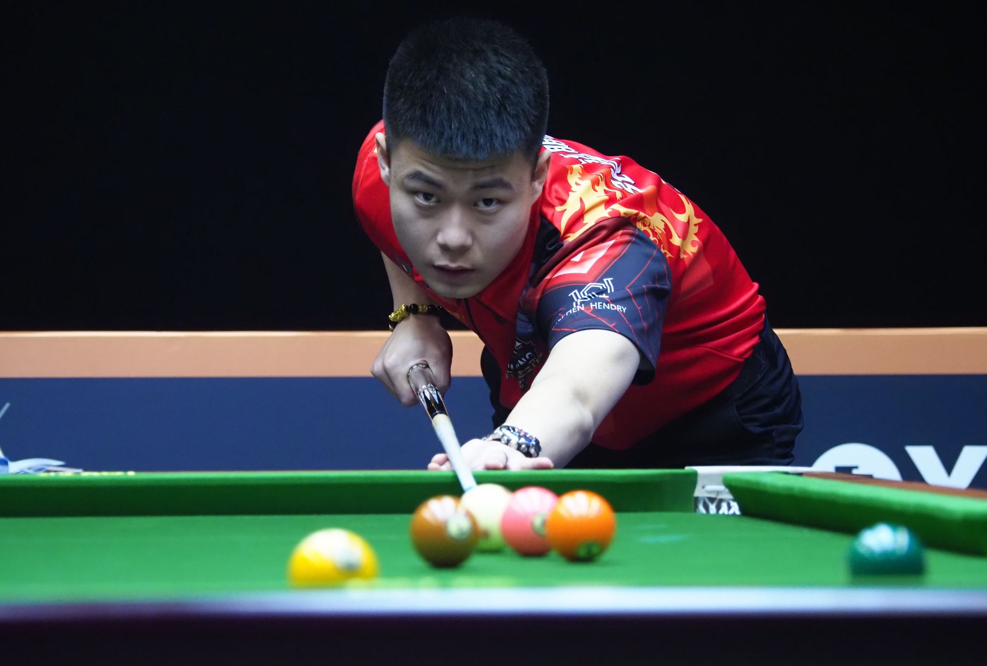 他在场上的 他在场上的